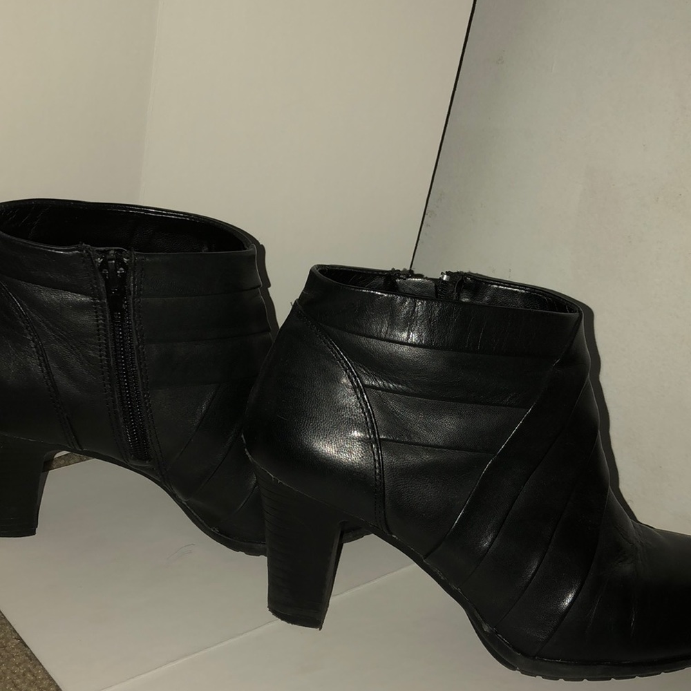 black booties